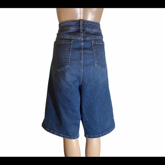 Torrid distressed shorts - Picture 3 of 5